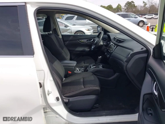 2019 Nissan Rogue SV with VIN KNMAT2MT6KP539390, listed as a IAAI auction lot 41555762 with NaN miles. Bid and sale history available at carsss.com. Image 5.