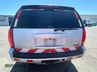 2014 GMC Yukon XL SLT with VIN 1GKS2KE71ER113015, listed as a Copart auction lot 53811995 with 327,065 mi miles and Clean Title. Bid and sale history available at carsss.com. Image 6.