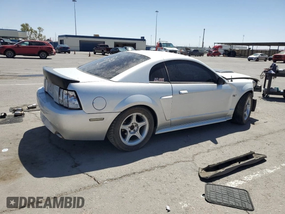 2001 Ford Mustang GT Deluxe z VIN 1FAFP42X61F165305, wystawiony jako Copart lot #53828935 z przebiegiem 175 538 mil mil oraz Szkoda całkowita • Salvage title. Historia ofert i sprzedaży dostępna na DreamBid. Obrazek 3.
