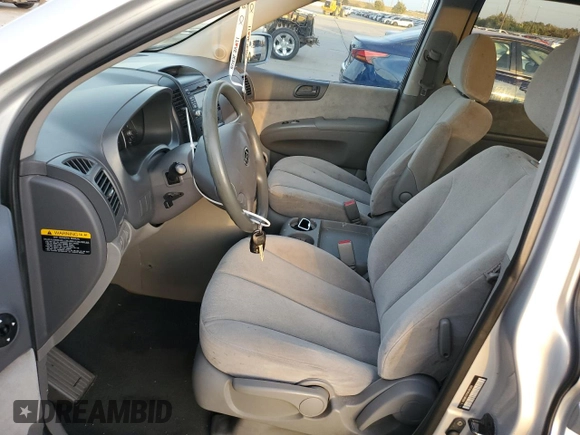 2009 Kia Sedona LX with VIN KNDMB233596280263, listed as a Copart auction lot 77812904 with 0 mi miles and Clean Title. Bid and sale history available at carsss.com. Image 7.