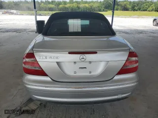 2005 Mercedes-Benz CLK-Class 5.0L with VIN WDBTK75J15F134472, listed as a Copart auction lot 68851484 with 121,031 mi miles and Clean Title. Bid and sale history available at carsss.com. Image 6.