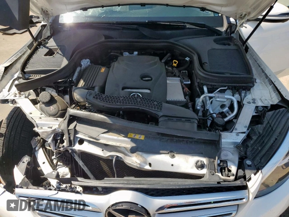 2019 Mercedes-Benz GLC 300 с VIN WDC0G4JB4KF505584, выставлен на аукционе Copart как лот 59045345 с пробегом 58 336 миль миль и Списание • Salvage title. История ставок и продаж доступна на DreamBid. Изображение 12.