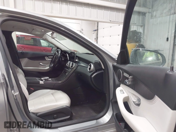 2016 Mercedes-Benz C 300 Luxury with VIN 55SWF4KB8GU113087, listed as a IAAI auction lot 42255273 with Not Provided miles and . Bid and sale history available at DreamBid. Image 5.