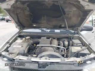 2006 Chevrolet TrailBlazer LS with VIN 1GNDT13S562193116, listed as a IAAI auction lot 42072182 with 200,251 mi miles and . Bid and sale history available at DreamBid. Image 10.