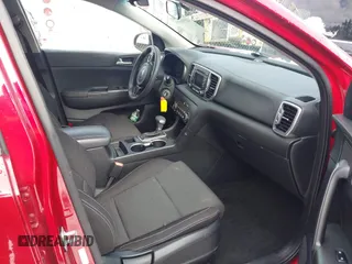 2018 Kia Sportage LX with VIN KNDPMCAC4J7311436, listed as a IAAI auction lot 41536094 with 109,213 mi miles. Bid and sale history available at carsss.com. Image 5.