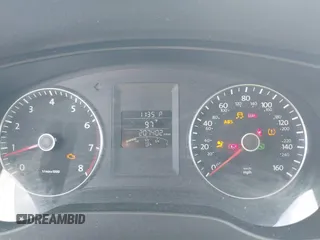 2014 Volkswagen Jetta SE с VIN 3VWD17AJ8EM304418, выставлен на аукционе IAAI как лот 42687062 с пробегом 207 402 миль миль и . История ставок и продаж доступна на DreamBid. Изображение 7.