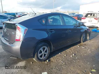 2015 Toyota Prius Four with VIN JTDKN3DU7F1984792, listed as a IAAI auction lot 41132250 with 1 mi miles. Bid and sale history available at carsss.com. Image 4.