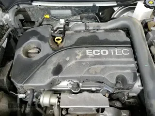 2022 Chevrolet Equinox LT with VIN 3GNAXTEV5NL176193, listed as a Copart auction lot 64128805 with 42,404 mi miles and Clean title. Bid and sale history available at DreamBid. Image 15.