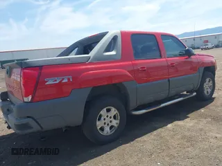 2002 Chevrolet Avalanche with VIN 3GNEK13T42G162893, listed as a IAAI auction lot 42234440 with 215,541 mi miles and . Bid and sale history available at DreamBid. Image 4.