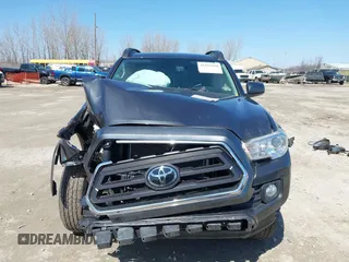 2021 Toyota Tacoma 4WD SR with VIN 3TMCZ5AN7MM442237, listed as a IAAI auction lot 41993450 with 30,148 mi miles. Bid and sale history available at carsss.com. Image 13.