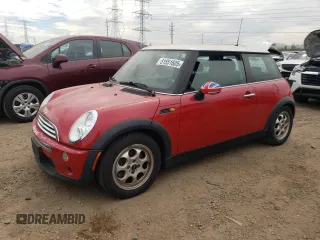 2005 MINI Hardtop z VIN WMWRC33475TC59069, wystawiony jako Copart lot #51551605 z przebiegiem 87 900 mil mil oraz Czysty tytuł • Clean title. Historia ofert i sprzedaży dostępna na DreamBid. Obrazek 1.