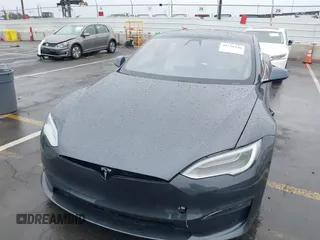 2022 Tesla Model S with VIN 5YJSA1E52NF459460, listed as a IAAI auction lot 41736236 with Not Provided miles and . Bid and sale history available at DreamBid. Image 12.