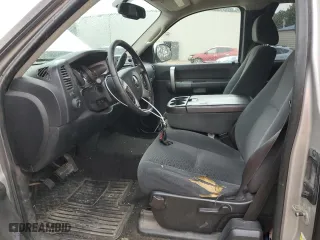 2008 Chevrolet Silverado 1500 LT w/1LT with VIN 2GCEC19J681146076, listed as a Copart auction lot 46547305 with 204,212 mi miles and Clean Title. Bid and sale history available at carsss.com. Image 7.