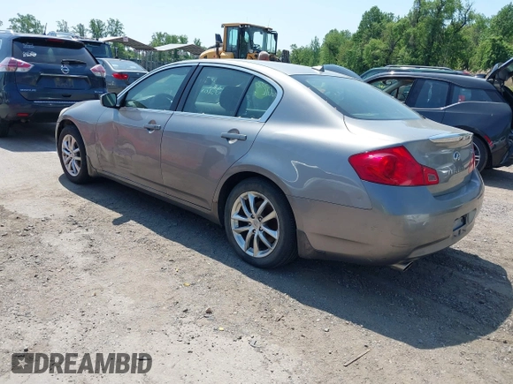 2009 Infiniti G37 Sedan x with VIN JNKCV61F39M352112, listed as a IAAI auction lot 42173870 with Not Provided miles. Bid and sale history available at carsss.com. Image 3.