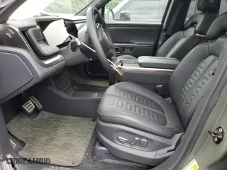 2022 Rivian R1S Launch Edition with VIN 7PDSGABL7NN001893, listed as a Copart auction lot 58809684 with 19,067 mi miles and Salvage Title. Bid and sale history available at carsss.com. Image 7.