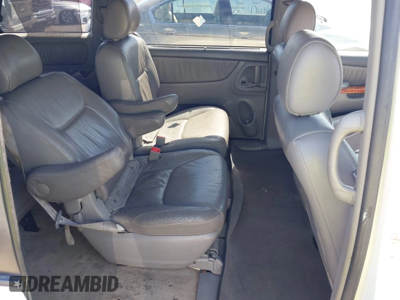 2006 Toyota Sienna XLE with VIN 5TDZA22C66S459319, listed as a IAAI auction lot 41917761 with 189,589 mi miles. Bid and sale history available at carsss.com. Image 8.