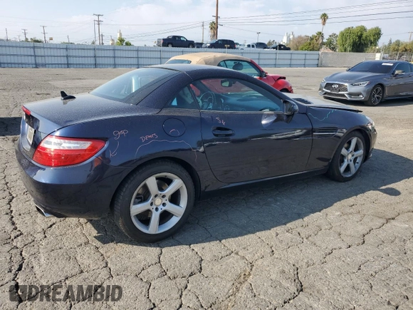 2013 Mercedes-Benz SLK 250 с VIN WDDPK4HA8DF061036, выставлен на аукционе Copart как лот 55662795 с пробегом 110 212 миль миль и Списание • Salvage title. История ставок и продаж доступна на DreamBid. Изображение 3.