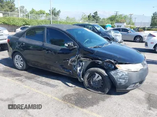 2010 Kia Forte EX z VIN KNAFU4A20A5270014, wystawiony jako IAAI lot #42317195 z przebiegiem 154 389 mil mil oraz . Historia ofert i sprzedaży dostępna na DreamBid. Obrazek 1.