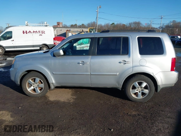 2010 Honda Pilot EX-L z VIN 5FNYF4H53AB006211, wystawiony jako IAAI lot #41824630 z przebiegiem 125 523 mil mil oraz . Historia ofert i sprzedaży dostępna na DreamBid. Obrazek 13.