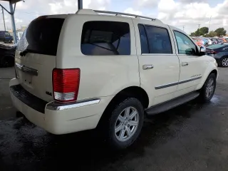 2007 Chrysler Aspen Limited z VIN 1A8HW582X7F523501, wystawiony jako Copart lot #54891835 z przebiegiem 204 099 mil mil oraz Szkoda całkowita • Salvage title. Historia ofert i sprzedaży dostępna na DreamBid. Obrazek 3.