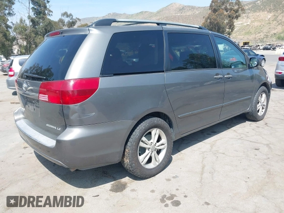 2005 Toyota Sienna CE with VIN 5TDZA23C75S342958, listed as a IAAI auction lot 42120039 with 211,029 mi miles. Bid and sale history available at carsss.com. Image 4.