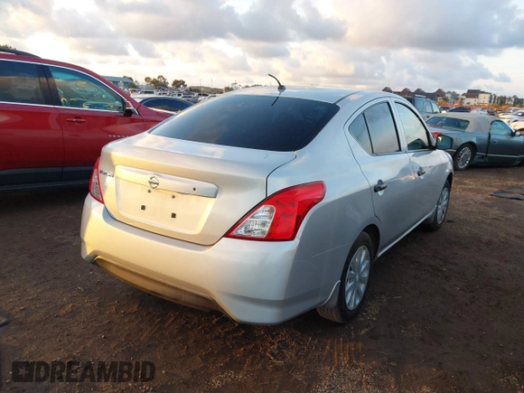 2016 Nissan Versa SV with VIN 3N1CN7AP5GL878333, listed as a IAAI auction lot 41437944 with 29,295 mi miles and . Bid and sale history available at DreamBid. Image 4.