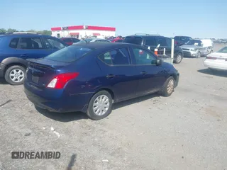 2014 Nissan Versa S Plus with VIN 3N1CN7AP4EL825698, listed as a IAAI auction lot 41915637 with 185,430 mi miles. Bid and sale history available at carsss.com. Image 4.
