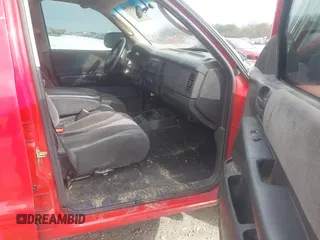 2004 Dodge Dakota SLT with VIN 1D7HL48N44S708625, listed as a IAAI auction lot 41552527 with 337,535 mi miles. Bid and sale history available at carsss.com. Image 5.