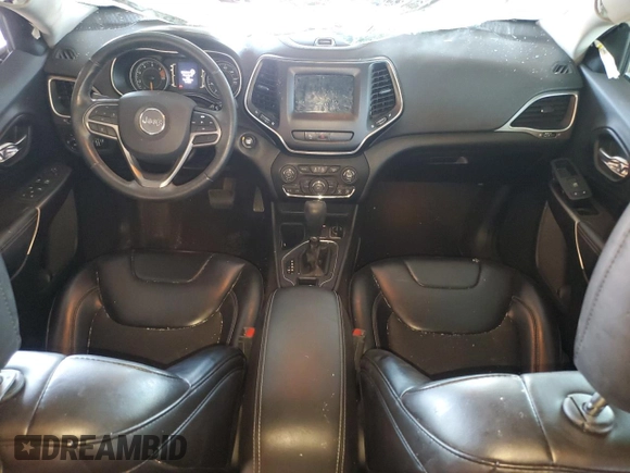 2019 Jeep Cherokee Latitude Plus с VIN 1C4PJLLB8KD382154, выставлен на аукционе Copart как лот 57723185 с пробегом 89 329 миль миль и Списание • Salvage title. История ставок и продаж доступна на DreamBid. Изображение 8.