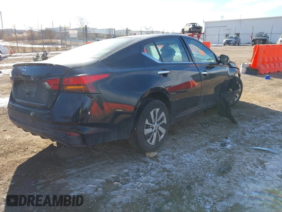 2020 Nissan Altima S with VIN 1N4BL4BV2LC252969, listed as a IAAI auction lot 41413371 with Not Provided miles and . Bid and sale history available at DreamBid. Image 4.