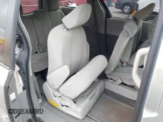2011 Toyota Sienna LE AAS with VIN 5TDKK3DC3BS109139, listed as a IAAI auction lot 41715718 with 210,332 mi miles. Bid and sale history available at carsss.com. Image 8.