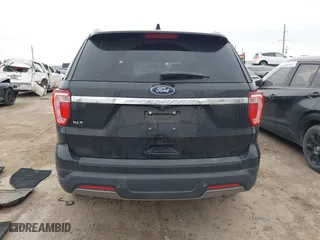 2019 Ford Explorer XLT with VIN 1FM5K7D87KGB38214, listed as a IAAI auction lot 41093334 with 114,985 mi miles. Bid and sale history available at carsss.com. Image 17.