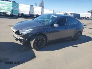 2021 Tesla Model Y Long Range with VIN 5YJYGAEE4MF160057, listed as a Copart auction lot 46144895 with 47,005 mi miles and Salvage Title. Bid and sale history available at carsss.com. Image 1.