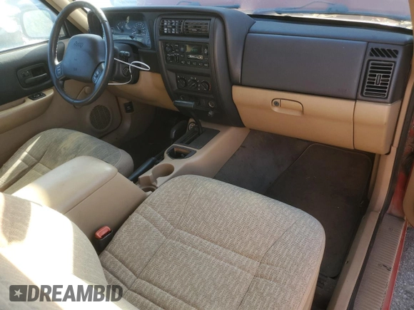 2000 Jeep Cherokee SE with VIN 1J4FF27S8YL173099, listed as a Copart auction lot 86200574 with 204,394 mi miles and Clean title. Bid and sale history available at DreamBid. Image 8.