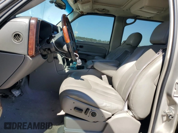 2004 Chevrolet Suburban LS with VIN 3GNEC16Z74G321096, listed as a Copart auction lot 48548765 with 241,491 mi miles and Salvage Title. Bid and sale history available at carsss.com. Image 7.