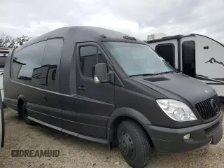 2012 Mercedes-Benz Sprinter Chassis with VIN WDAPF4CC6C9531331, listed as a Copart auction lot 74065644 with 50,058 mi miles and Salvage Title. Bid and sale history available at carsss.com. Image 4.