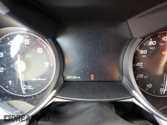 2019 Alfa Romeo Giulia Sport with VIN ZARFAMANXK7609508, listed as a Copart auction lot 66820202 with 28,134 mi miles. Bid and sale history available at carsss.com. Image 9.