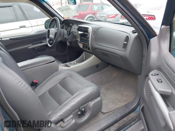 2001 Ford Explorer Sport with VIN 1FMYU60E91UC46931, listed as a IAAI auction lot 42353742 with 60,449 mi miles and . Bid and sale history available at DreamBid. Image 5.