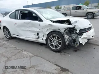 2007 Scion tC Spec z VIN JTKDE177370191749, wystawiony jako IAAI lot #42131564 z przebiegiem 174 556 mil mil oraz . Historia ofert i sprzedaży dostępna na DreamBid. Obrazek 1.