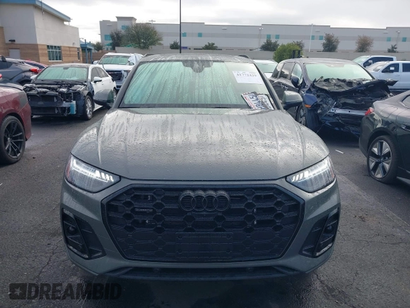 2023 Audi Q5 S line Prestige with VIN WA1F2AFY5P2128024, listed as a IAAI auction lot 41772429 with 10,106 mi miles. Bid and sale history available at carsss.com. Image 13.