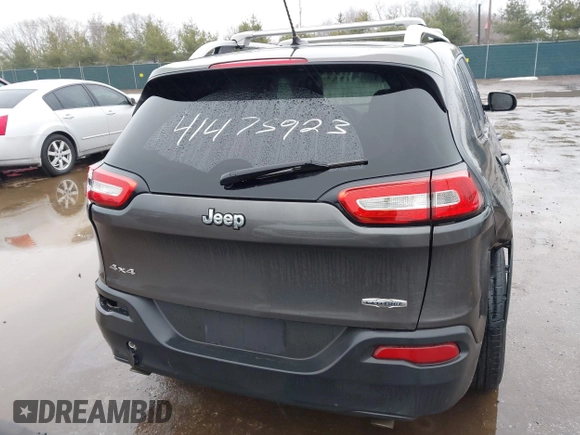 2014 Jeep Cherokee Latitude z VIN 1C4PJMCS5EW137875, wystawiony jako IAAI lot #41475923 z przebiegiem 124 565 mil mil oraz . Historia ofert i sprzedaży dostępna na DreamBid. Obrazek 16.