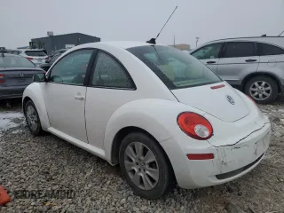 2009 Volkswagen New Beetle Coupe S with VIN 3VWRW31CX9M504143, listed as a Copart auction lot 44986555 with 216,543 mi miles and Salvage Title. Bid and sale history available at carsss.com. Image 2.