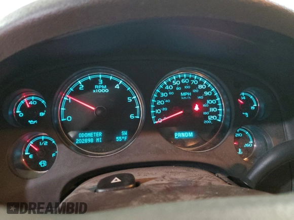 2010 GMC Yukon XL Denali with VIN 1GKUKMEF1AR276429, listed as a Copart auction lot 47053105 with 202,898 mi miles and Salvage Title. Bid and sale history available at carsss.com. Image 9.