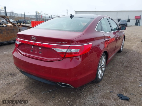 2016 Hyundai Azera Limited with VIN KMHFH4JG9GA555812, listed as a IAAI auction lot 41772140 with 103,027 mi miles. Bid and sale history available at carsss.com. Image 4.