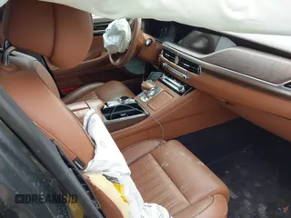 2020 Genesis G90 5.0L Ultimate with VIN KMTF54PH1LU081314, listed as a IAAI auction lot 41642178 with 122,450 mi miles. Bid and sale history available at carsss.com. Image 5.