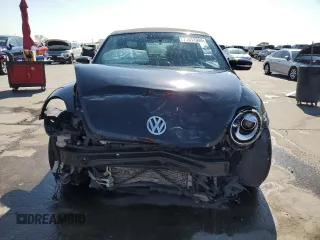 2015 Volkswagen Beetle with VIN 3VW7S7ATXFM801130, listed as a Copart auction lot 78613304 with 102,813 mi miles and Clean Title. Bid and sale history available at DreamBid. Image 5.