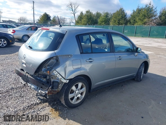 2009 Nissan Versa 1.8 SL with VIN 3N1BC13E69L390702, listed as a IAAI auction lot 41202841 with 33,709 mi miles. Bid and sale history available at carsss.com. Image 4.