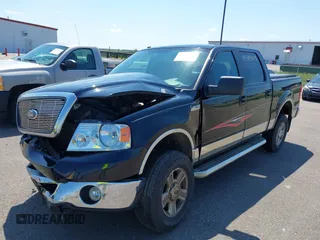 2007 Ford F-150 XLT z VIN 1FTPW14V67KB13295, wystawiony jako IAAI lot #42585123 z przebiegiem 66 173 mil mil oraz . Historia ofert i sprzedaży dostępna na DreamBid. Obrazek 2.