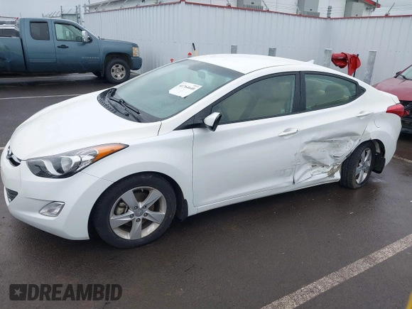 2013 Hyundai Elantra Limited z VIN 5NPDH4AEXDH423558, wystawiony jako IAAI lot #41764640 z przebiegiem 121 331 mil mil oraz . Historia ofert i sprzedaży dostępna na DreamBid. Obrazek 2.