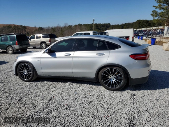 2019 Mercedes-Benz GLC with VIN WDC0J6EB1KF540767, listed as a Copart auction lot 43392295 with 102,567 mi miles and Clean Title. Bid and sale history available at carsss.com. Image 2.